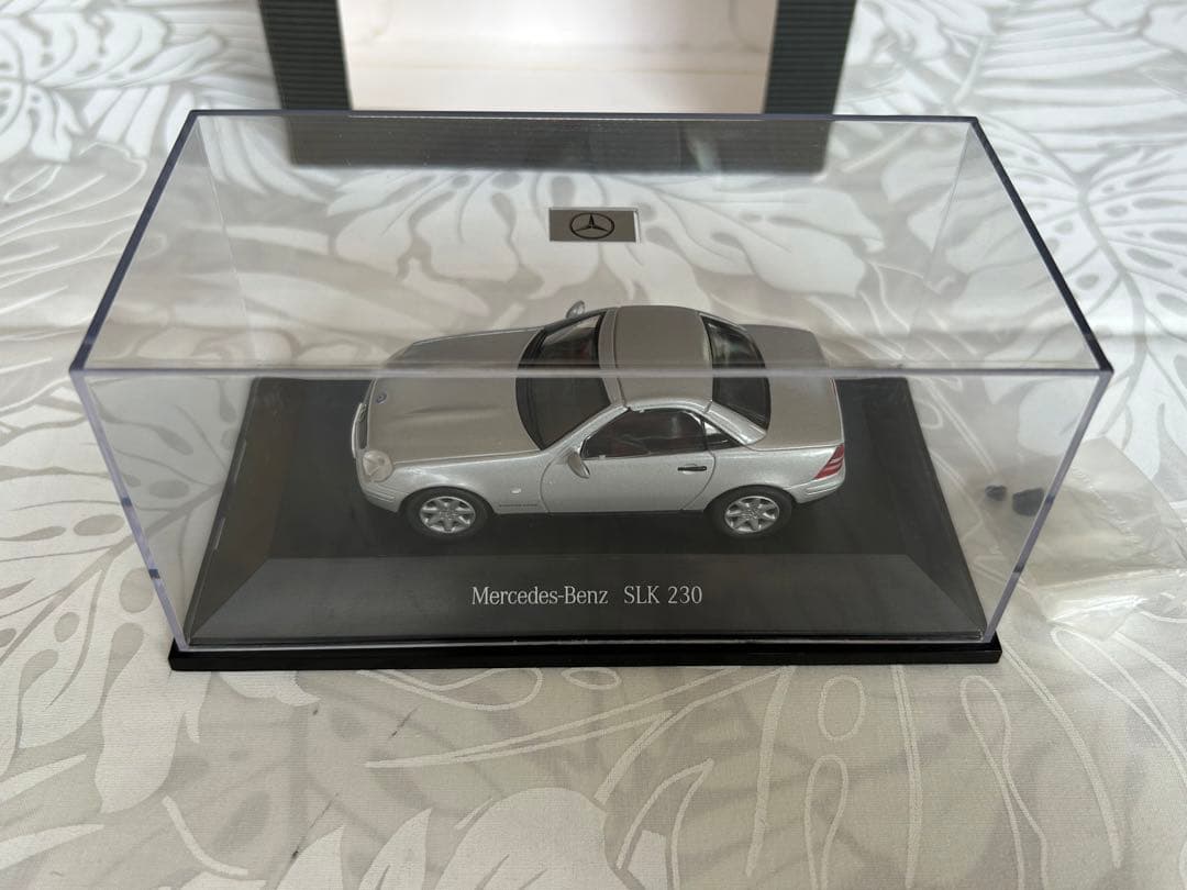 レア メルセデスベンツ SLK 230初期 1/43 ミニカー モデルカー