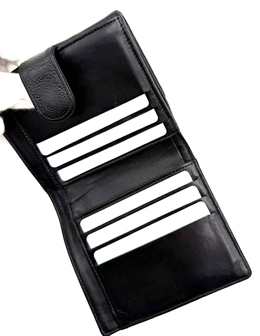 シャネルキャビアスキン ココマーク黒折り財布