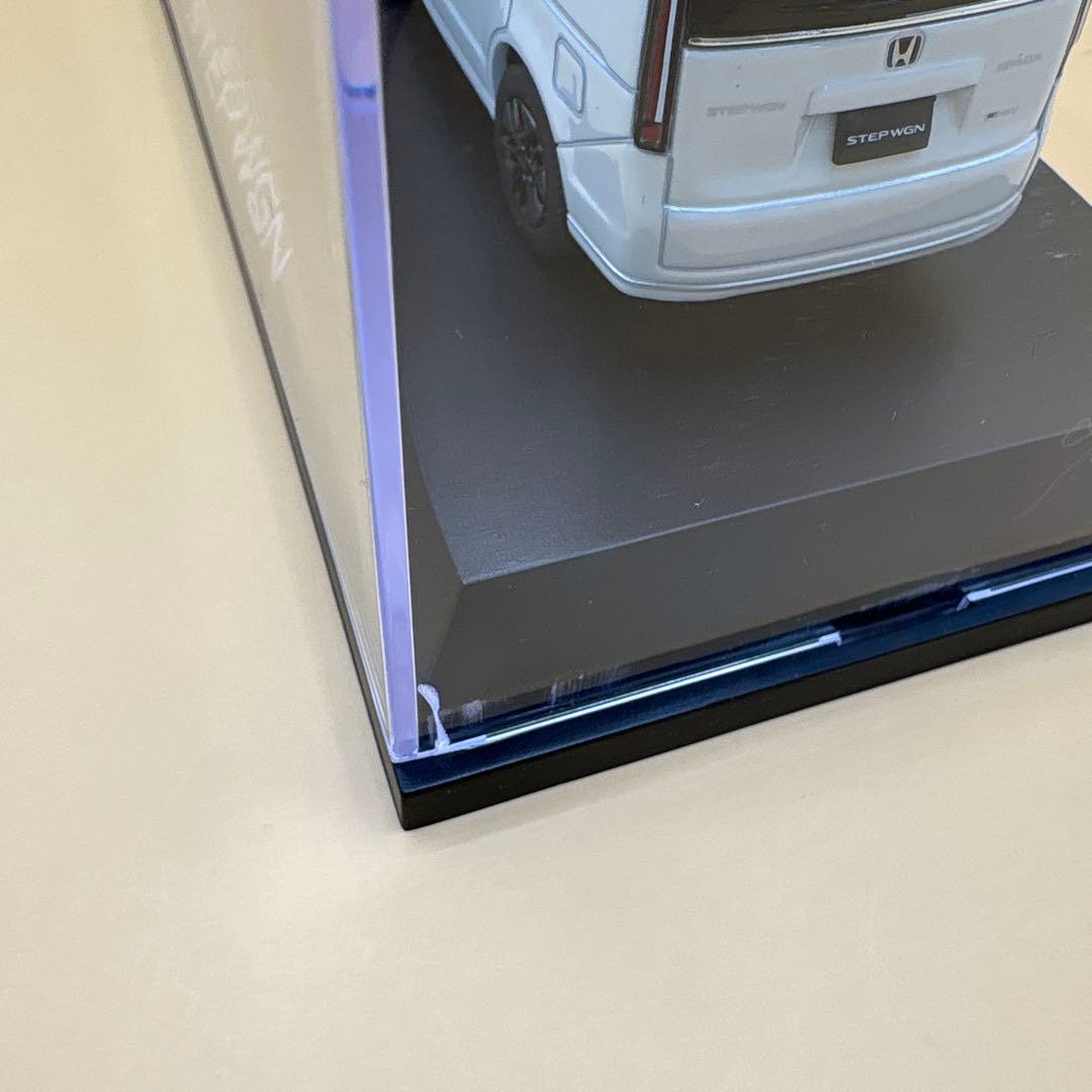 HONDA ホンダ　ステップワゴン　プラチナホワイトパール　ミニカー