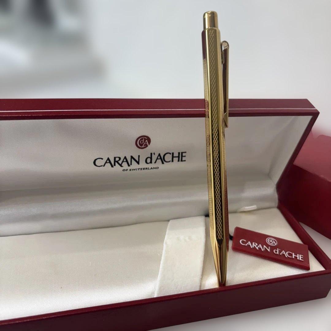 匿名発送カランダッシュ エクリドール シェブロン ノック式 ゴールドカラー美品