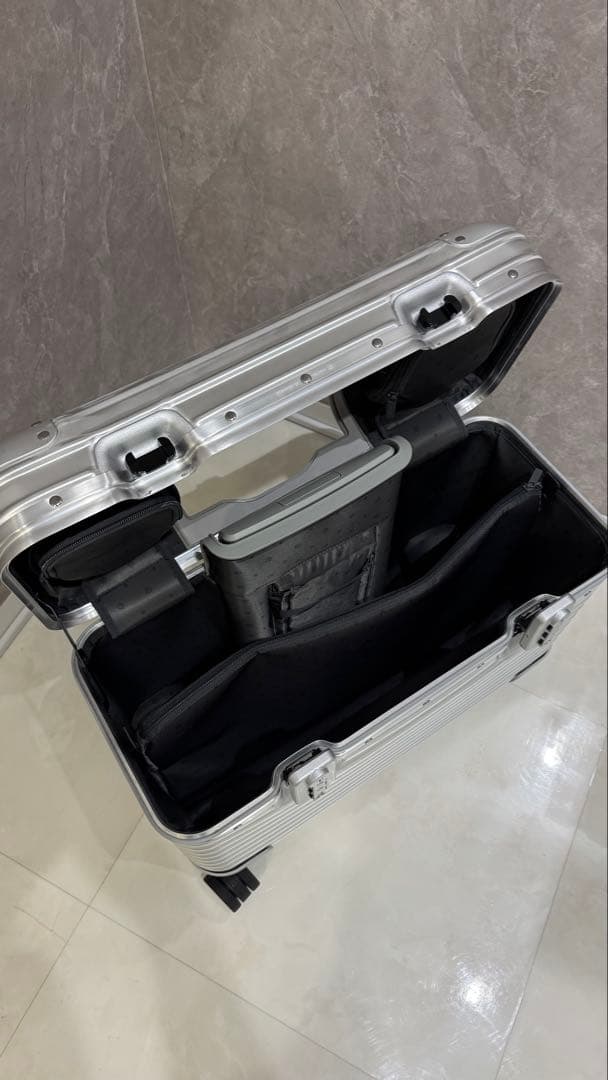 2025 RIMOWA リモワ ORIGINAL PILOT パイロット