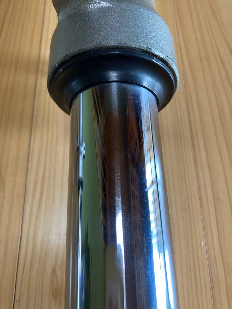 け*ん様 ホーネット250 純正 フロントフォーク MC31 絶版 希少 トップ