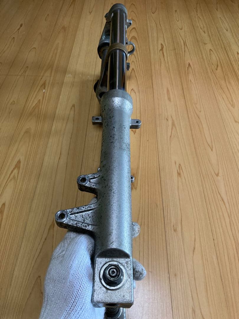 け*ん様 ホーネット250 純正 フロントフォーク MC31 絶版 希少 トップ