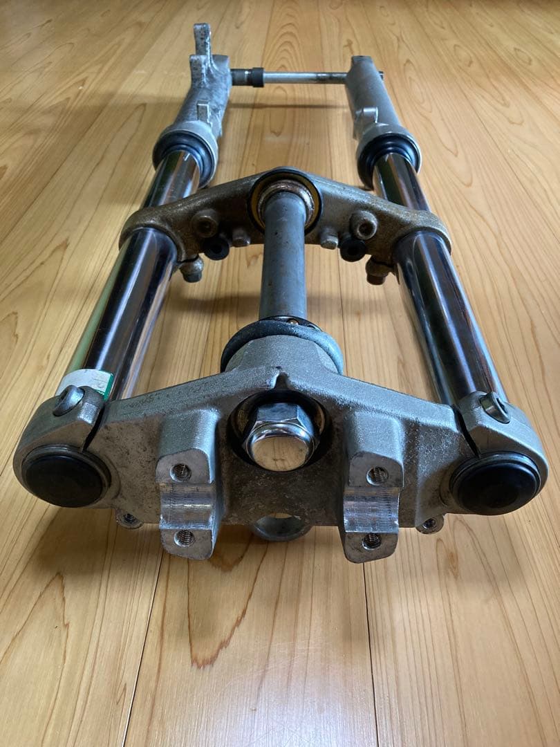 け*ん様 ホーネット250 純正 フロントフォーク MC31 絶版 希少 トップ
