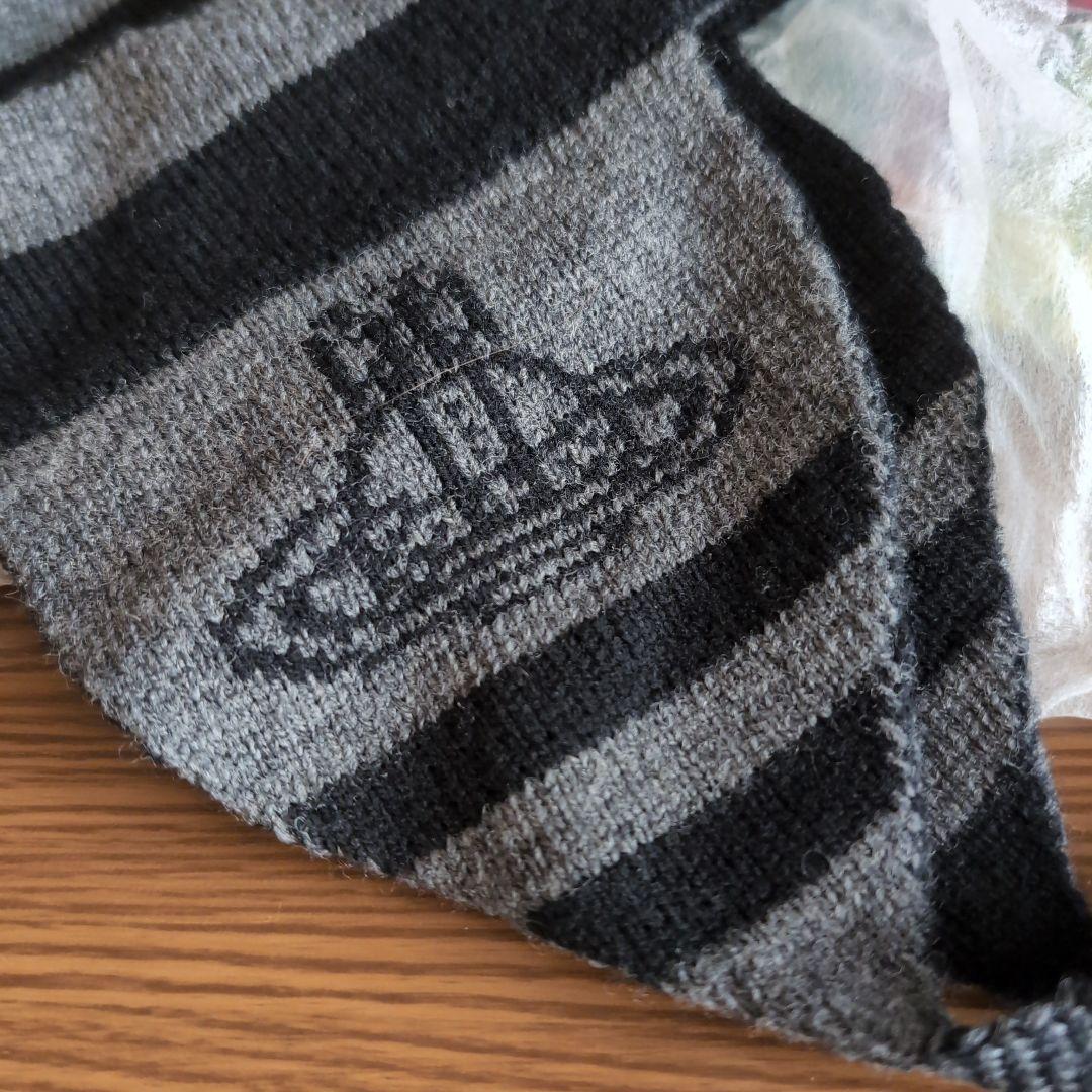 ヴィヴィアン・ウエストウッド 耳あて付きニット帽