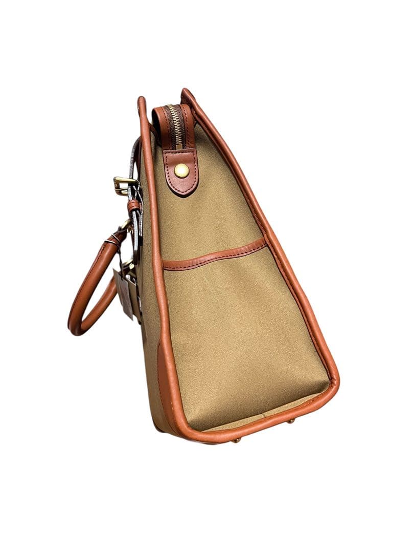 未使用シルバーレイククラブ 定価3.7万円A4 朱子134502ブリーフケース