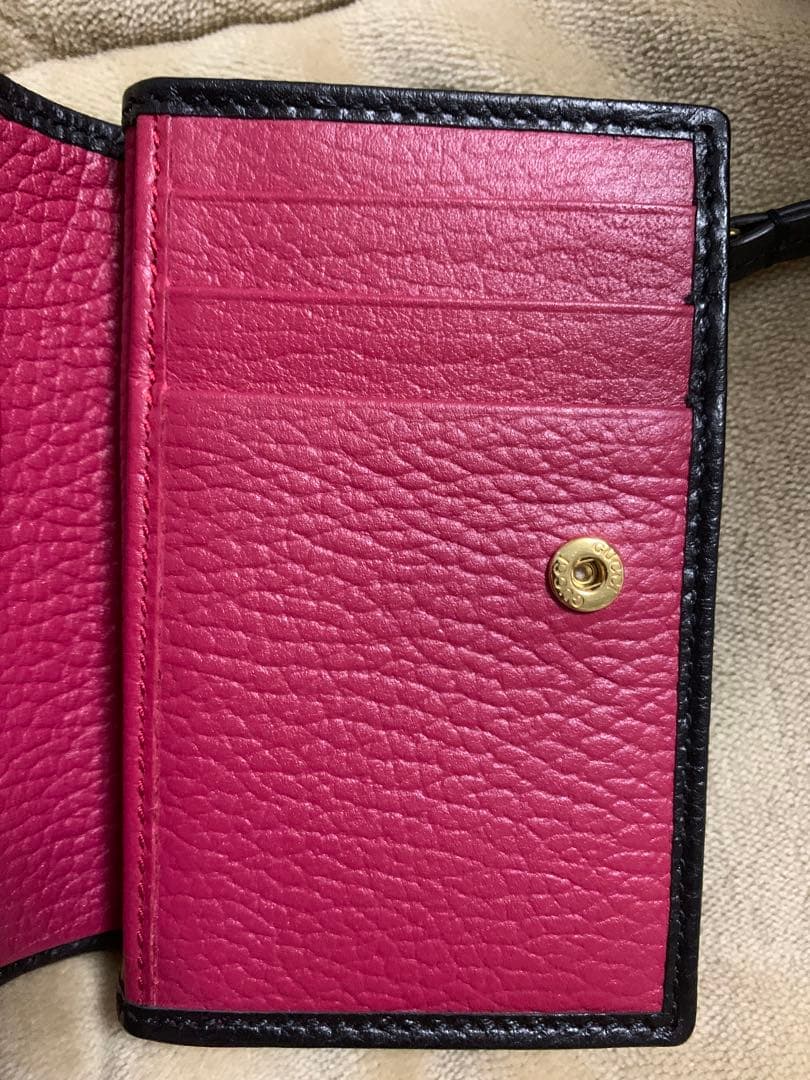GUCCI 二つ折り財布 日本限定　美品