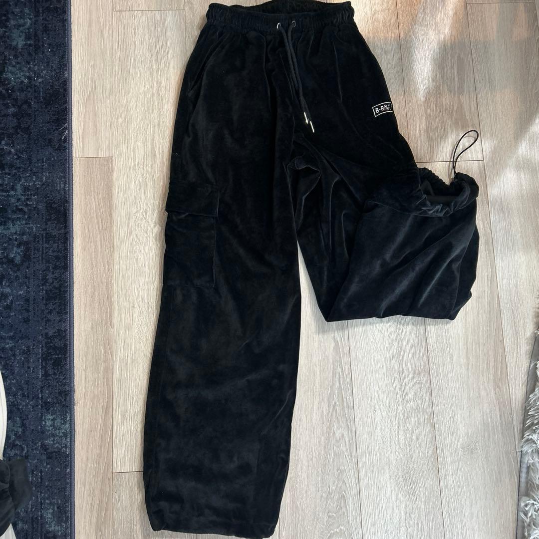 や*ろ様 No No Girls ベロアセットアップ