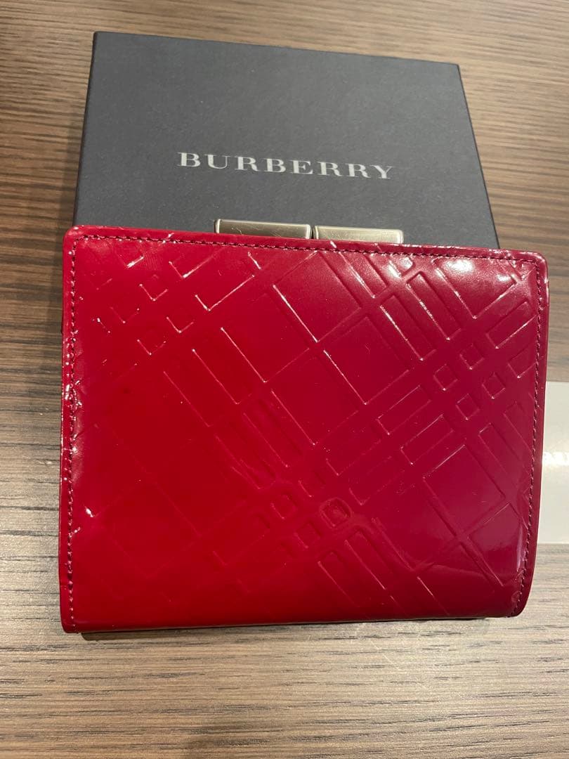 【美品】BURBERRY レザー 二つ折り財布 レッド
