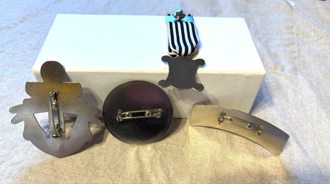 CELINE ブローチ 4点セット