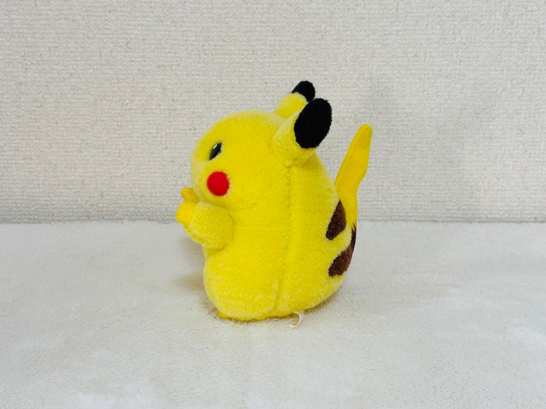 【希少、美品セット！】TOMY初期ピカチュウぬいぐるみ&ピカのペアグラスセット