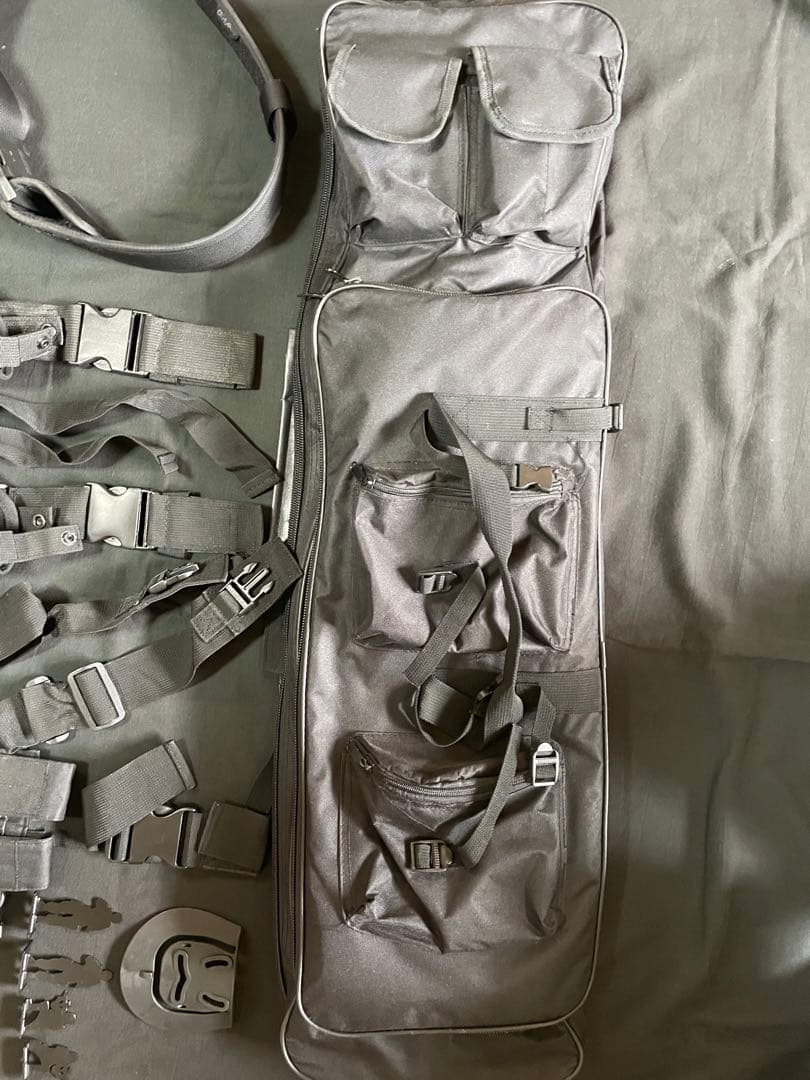 サバゲ　装備品セット　V1ベスト　カーキー　ホルスター　マグポーチ　ベルト