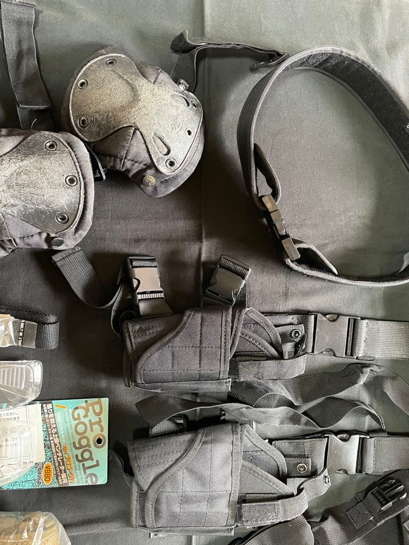 サバゲ　装備品セット　V1ベスト　カーキー　ホルスター　マグポーチ　ベルト