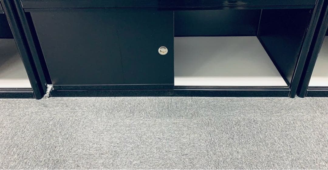 ②特注展示用高級LEDライト付き鍵付／2枚棚／強化ガラスショーケース