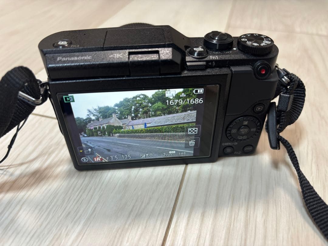 LUMIX DC-GF10W ミラーレスダブルズームレンズ