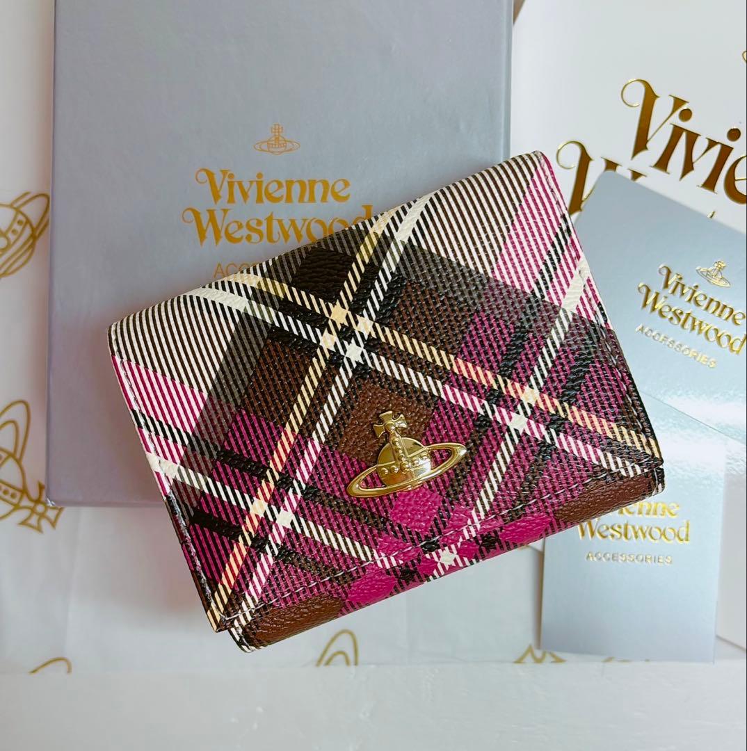【ショッパー付き◇新品】可愛い ヴィヴィアン・ウエストウッド　三つ折り財布