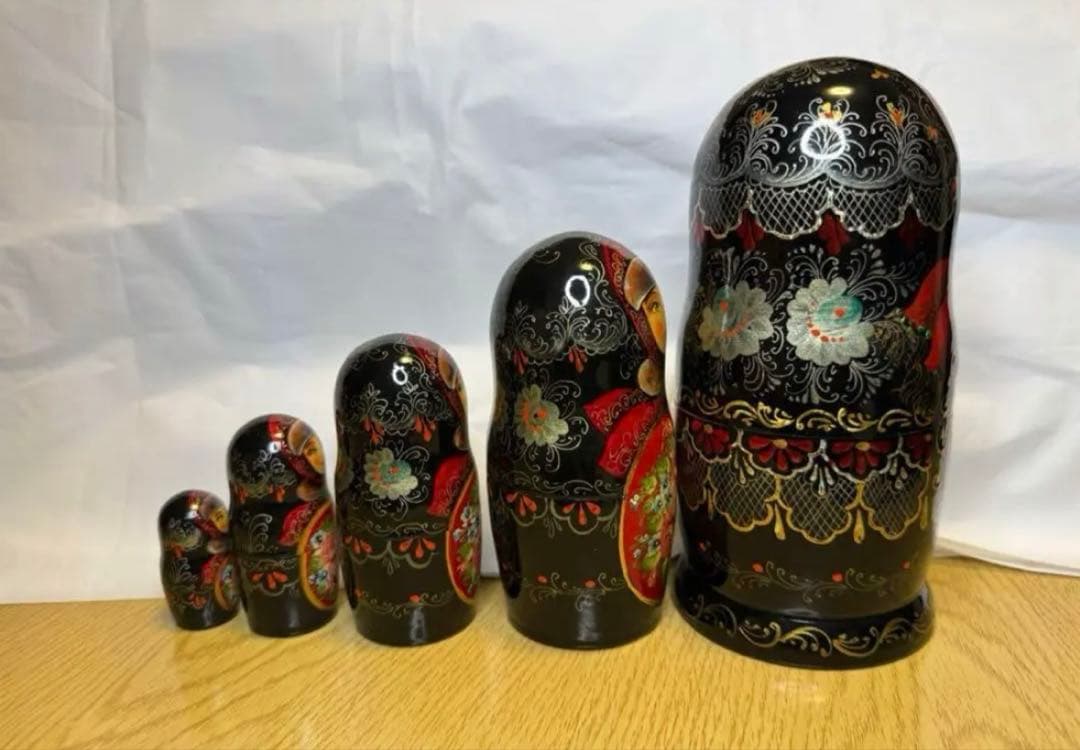 月末セール‼️ロシア　ヴィンテージ アーティスト作品、マトリョーシカ　5組。現状
