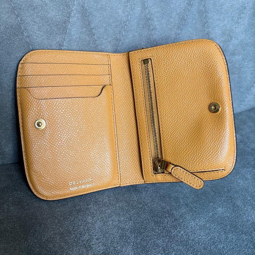 DELVAUX デルヴォー アルピナ カーフ コンパクト ウォレット
