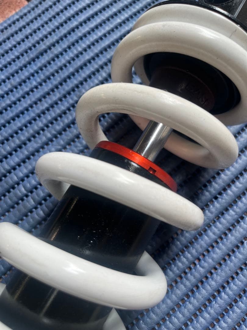 390DUKE MY24 WPサスペンション