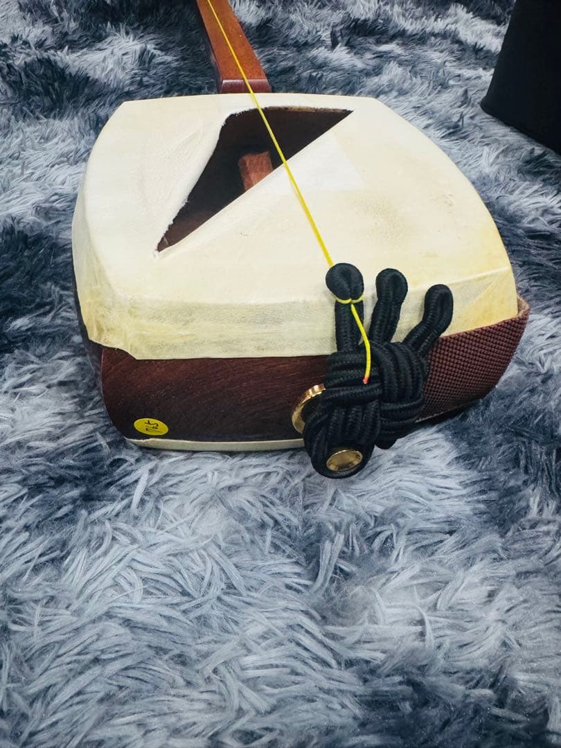 津軽三味線 黒檀糸巻 東さわり　花梨 太棹 丸打胴 和楽器