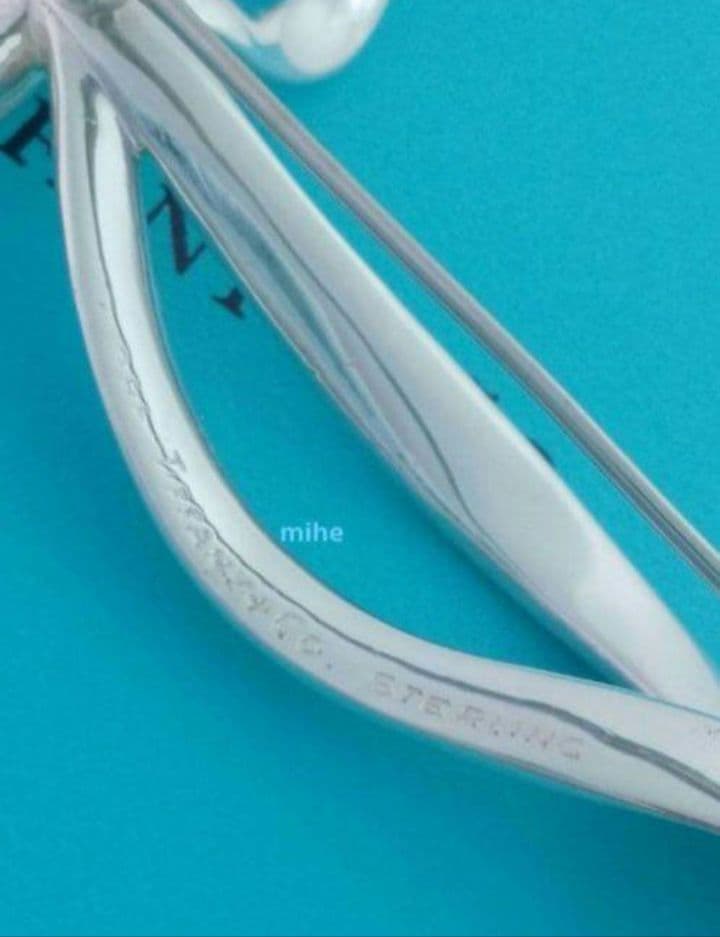 レア 磨き済 ティファニー リボン ブローチ ラージ シルバー