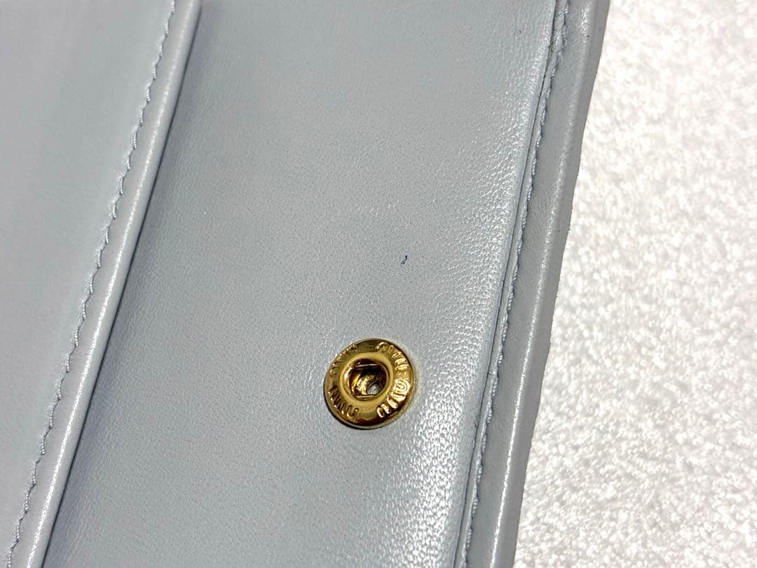 【とみん様】ミュウミュウ MIUMIU マテラッセレザー 折り財布 二つ折り財布