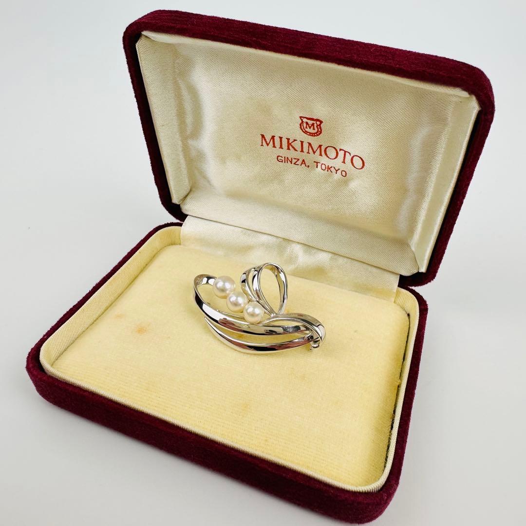 美品　ミキモト　シルバー 真珠 ブローチ　コサージュ　アクセサリー　ロゴ