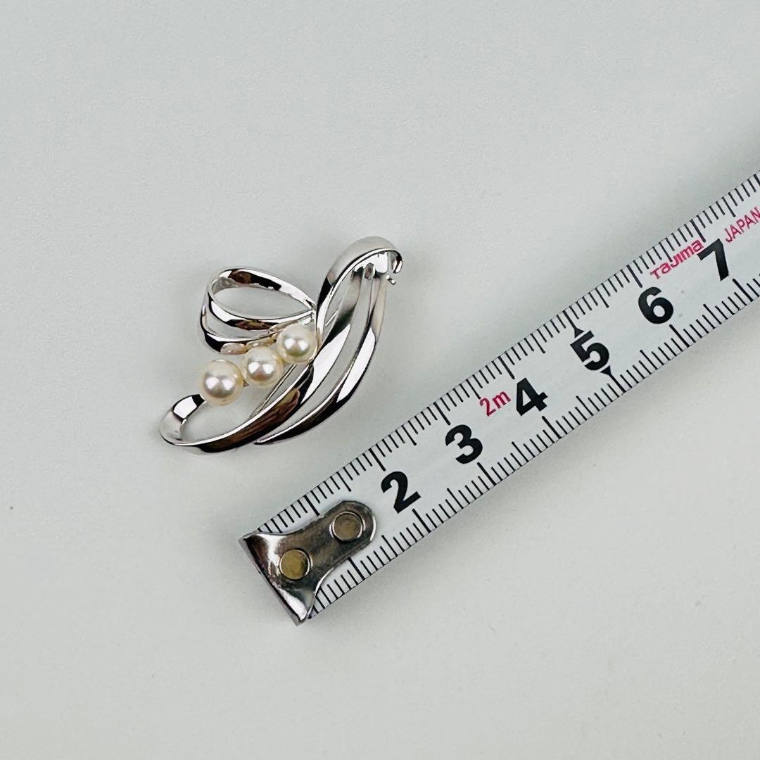 美品　ミキモト　シルバー 真珠 ブローチ　コサージュ　アクセサリー　ロゴ