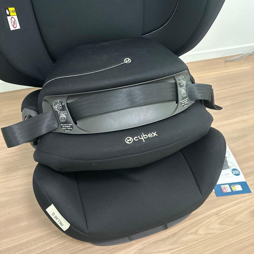 cybex 車用チャイルドシート 保護マット付き⭐︎