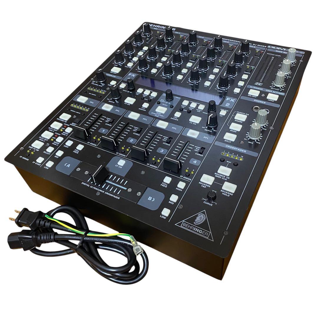 【動作品】　べリンガー　DJミキサー　DDM4000