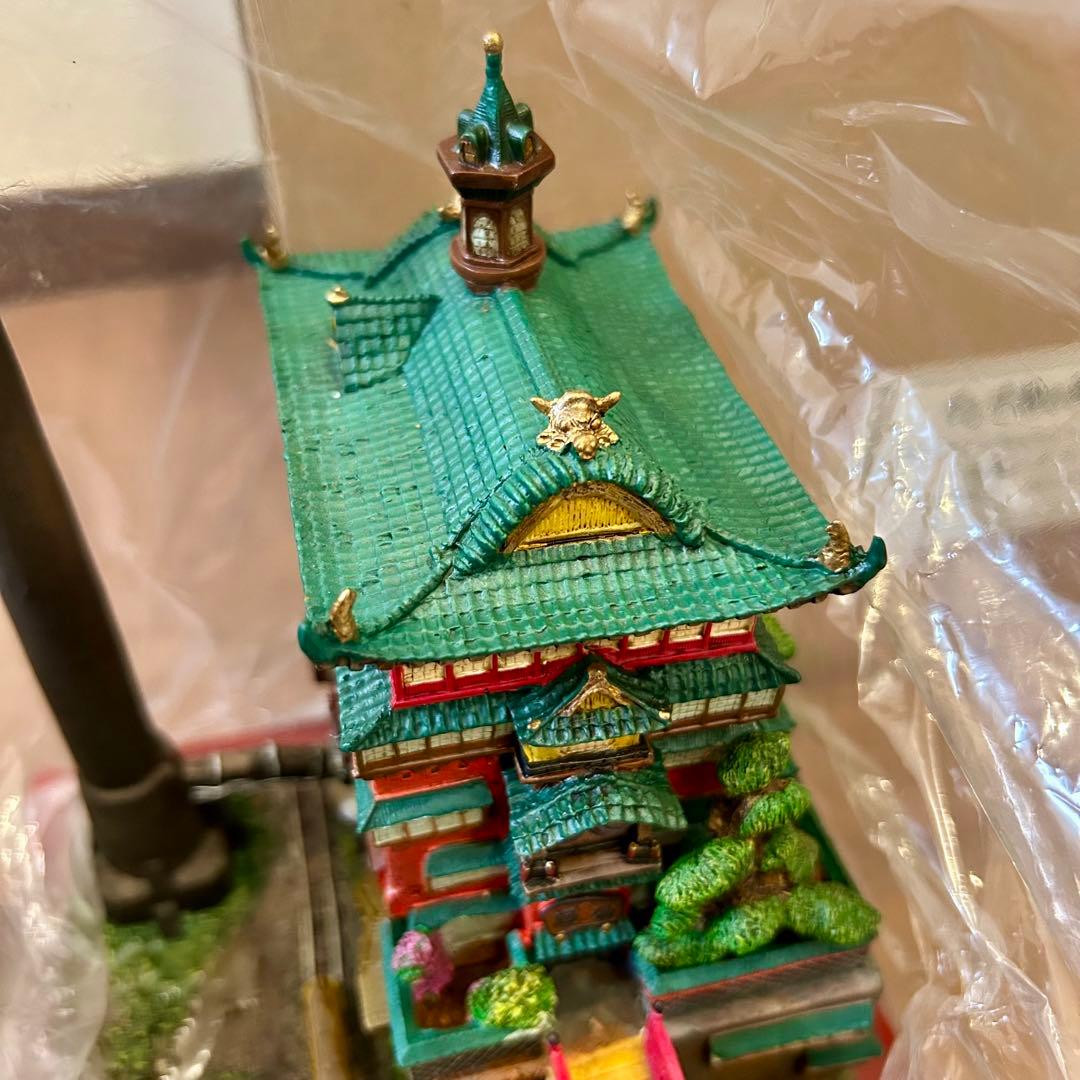 新品 千と千尋の神隠し 油屋 ジオラマ フィギュア