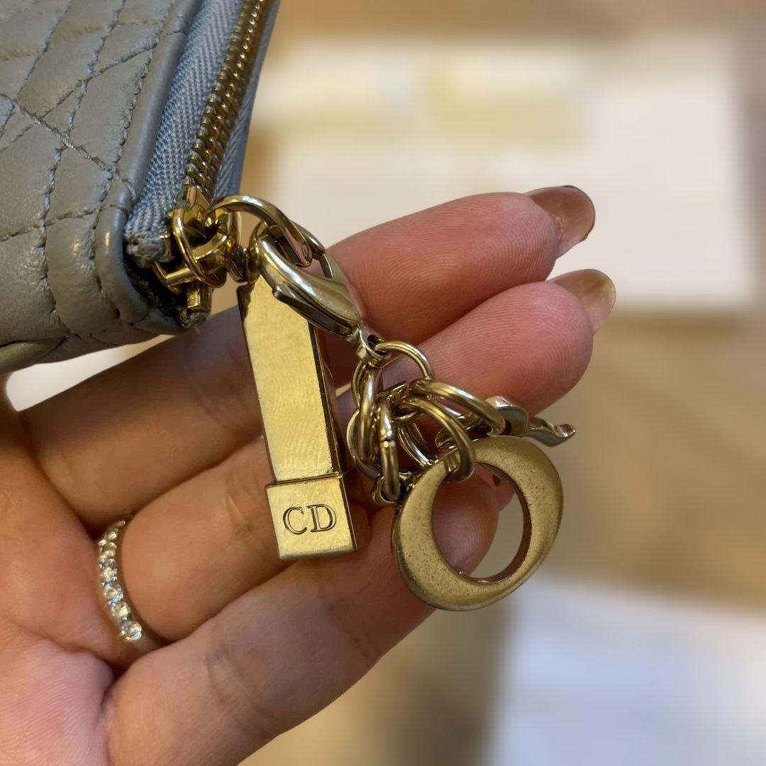 美品　DIOR レディディオール ジップ キーケース ケース　水色　ブルー