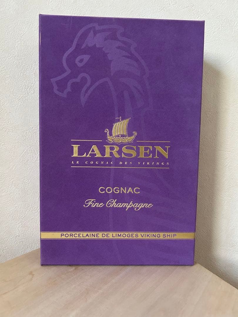 LARSEN ラーセン ブラックシップ 陶器ボトル 箱有　経年ダメージ有