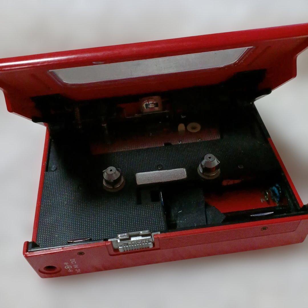 SONY WALKMAN II カセットプレーヤー レッド