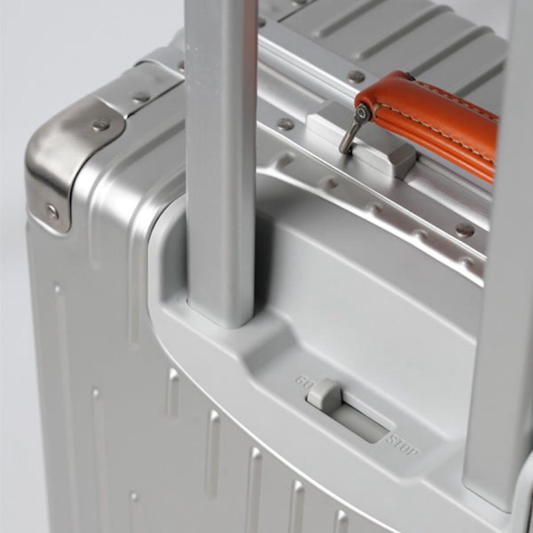 Innovator INV1811STP ステアリングシルバー 36L