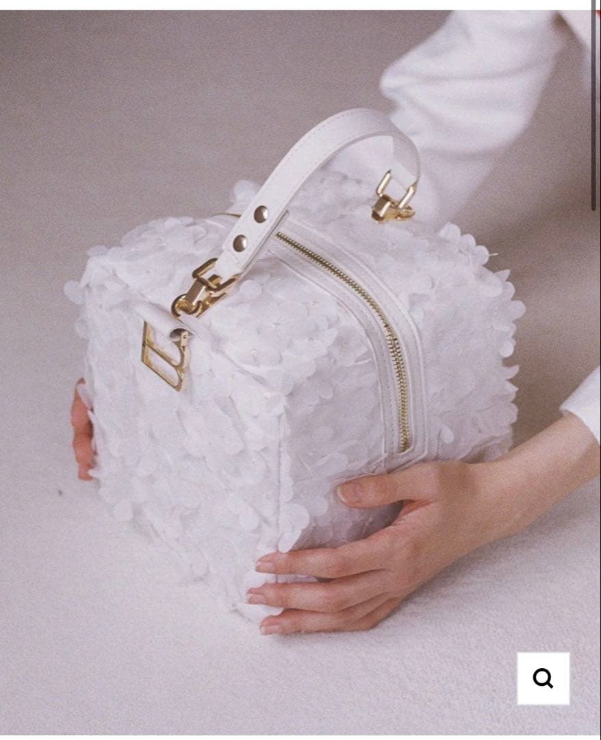 bibiy B. FLORET BOX BAGタグあり