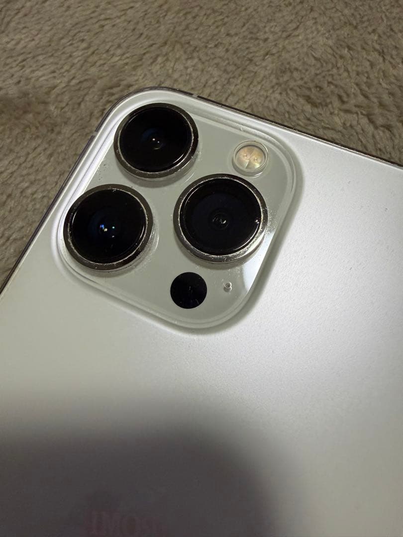 Apple iPhone 13 Pro シルバー