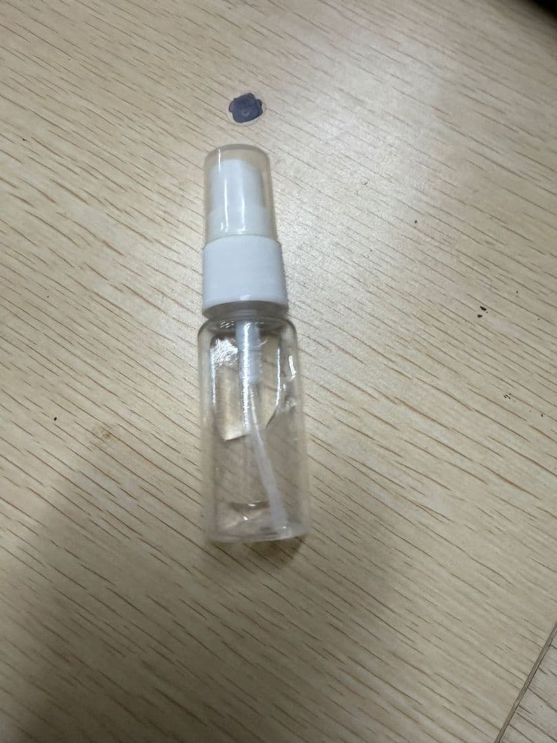 小型透明スプレーボトル