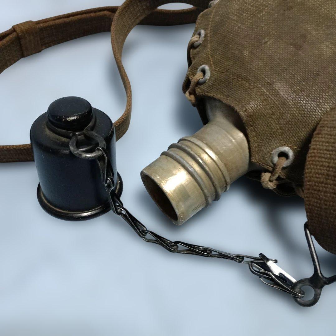 日本海軍陸戦隊雑嚢と水筒セット（実物)