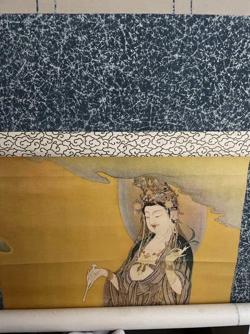 國寳 【狩野芳崖 悲母観音 】骨董品 アンティーク 日本 掛け軸 中国 美術品。
