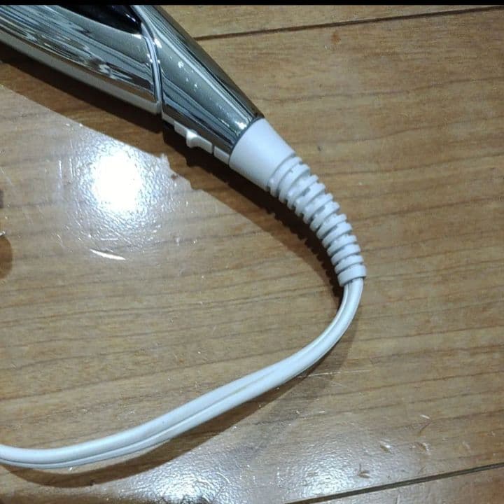 リファ ストレートアイロン ReFa ヘアアイロン　ホワイト