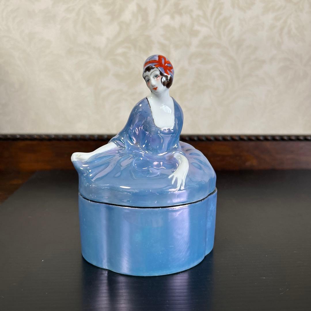 オールドノリタケ　ラスター彩 デコレディ　パウダーボックス　 ドレッサードール