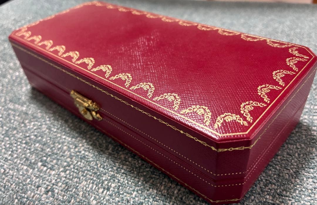 ひ*よ様 カルティエ ロゴボールペン COST0046 ボックス付き　ブラック×