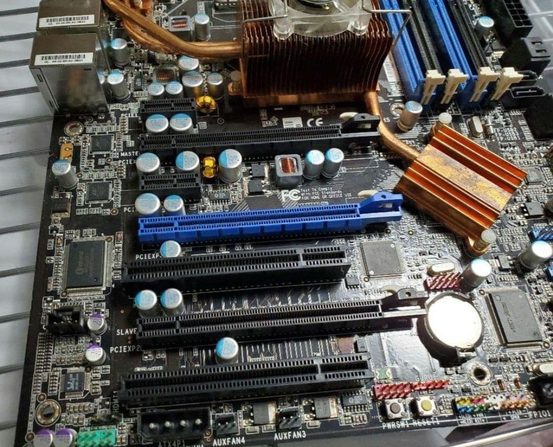 IN9 32X-MAX abit製 背面が青く光る　LGA775 ※ジャンク品