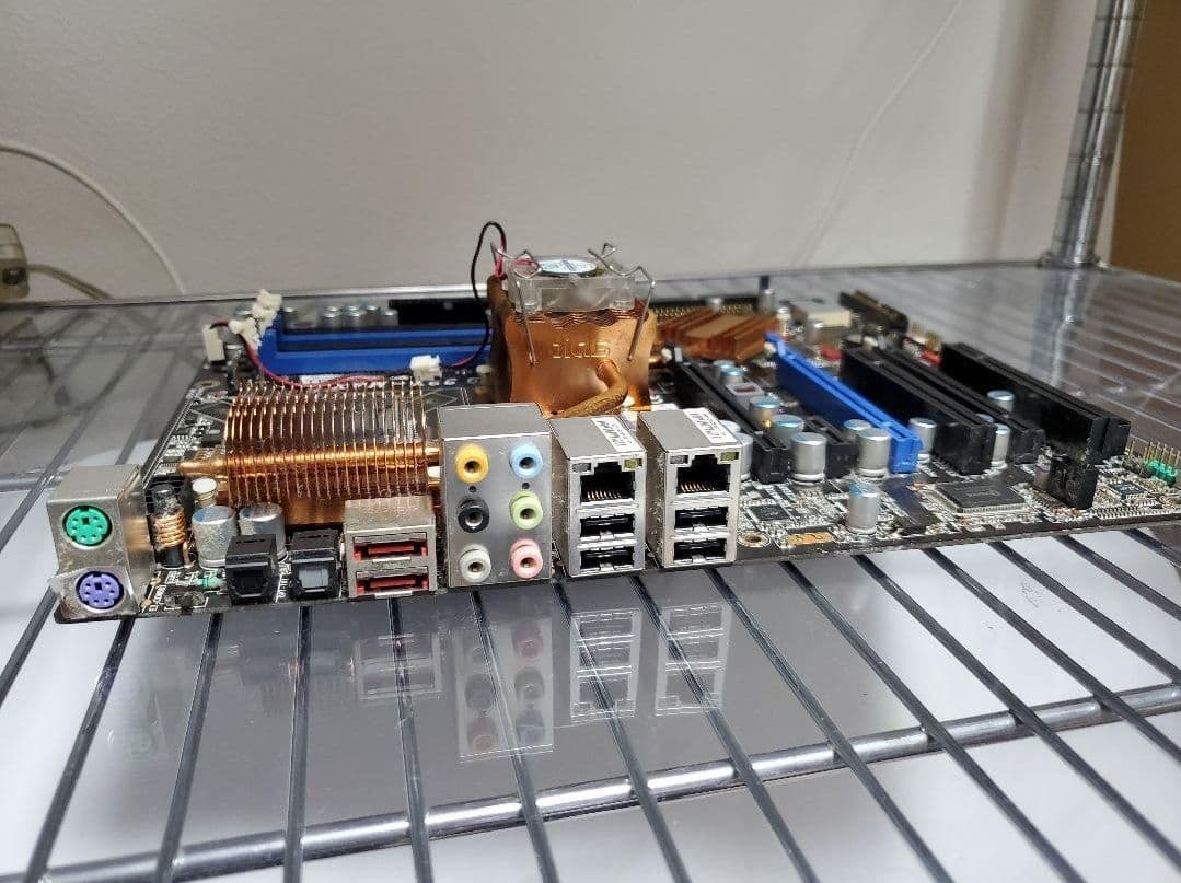 IN9 32X-MAX abit製 背面が青く光る　LGA775 ※ジャンク品