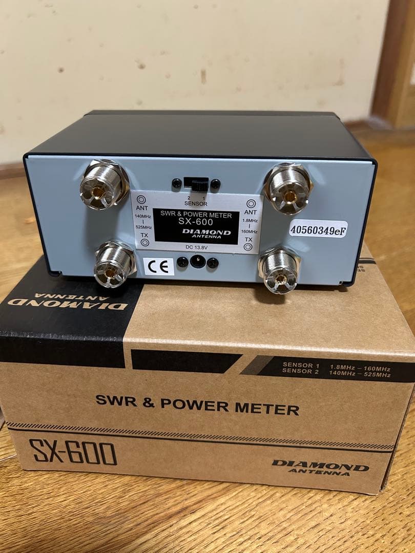 SWR計　Diamond SX-600 1.8〜525Mhz