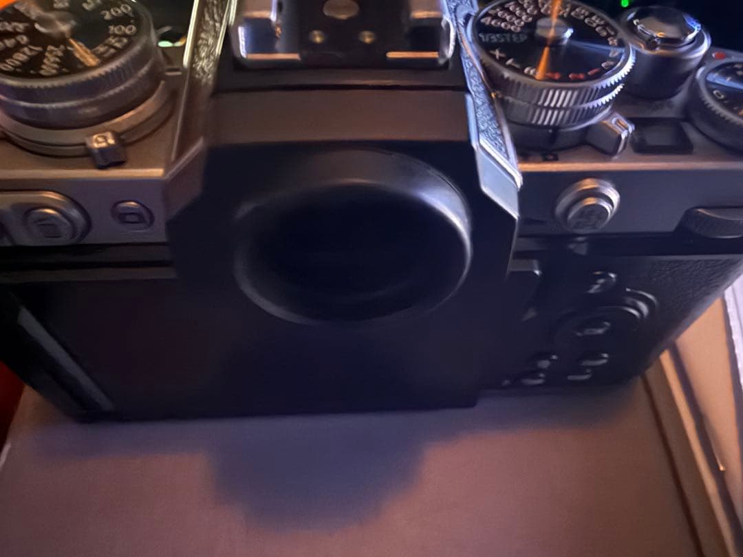 【未使用に近い】Nikon ミラーレス Zfc ボディ シルバー