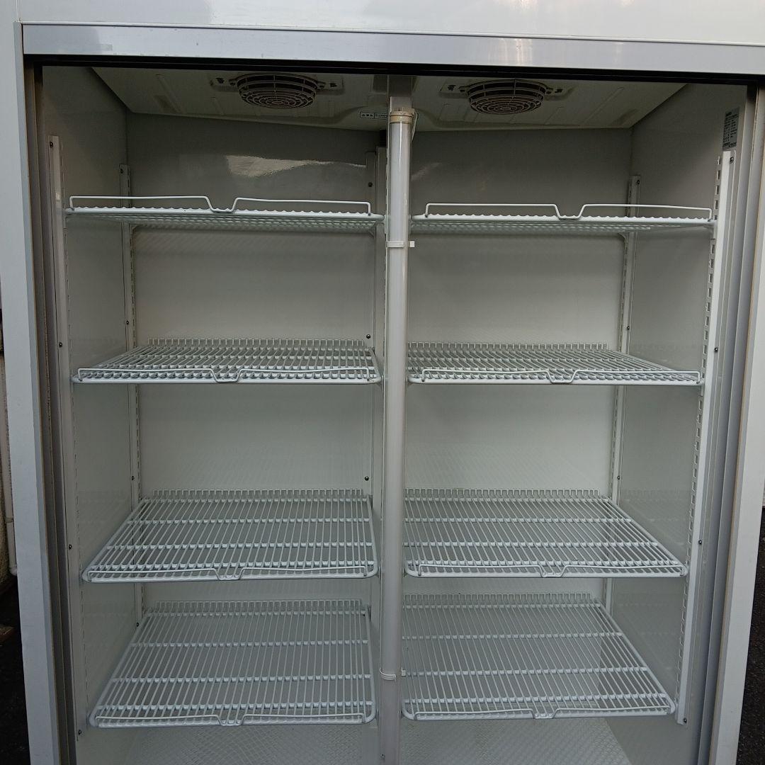 冷蔵リーチインショーケース