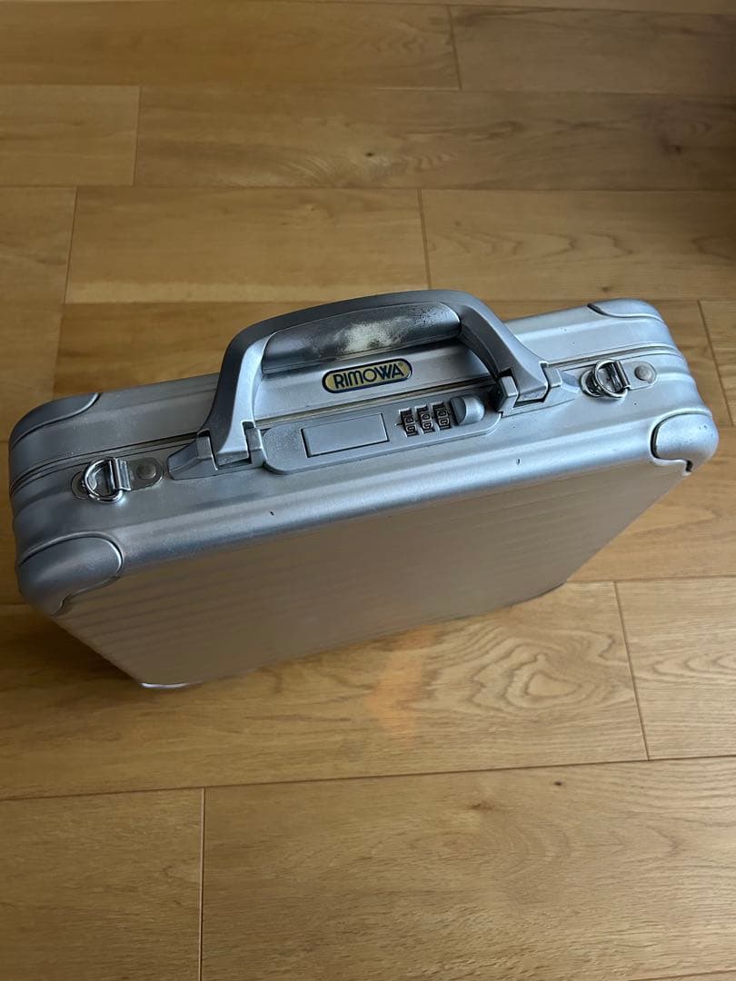 RIMOWA シルバー キャリーケース