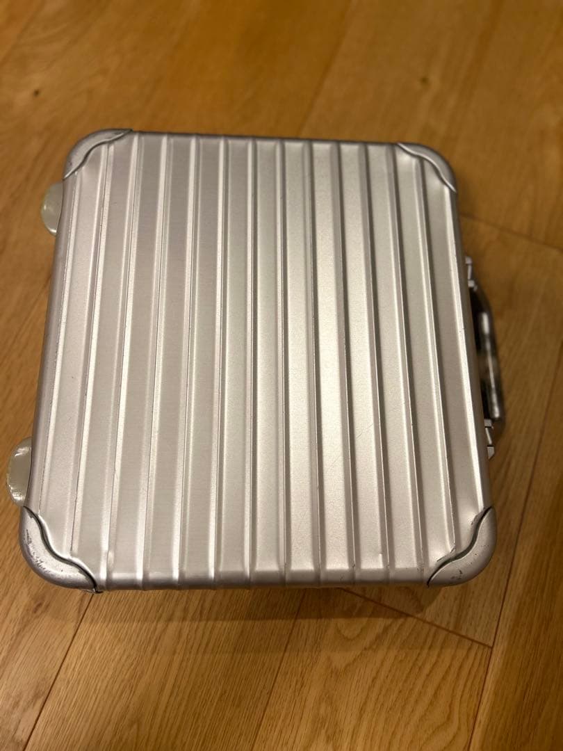 RIMOWA シルバー キャリーケース